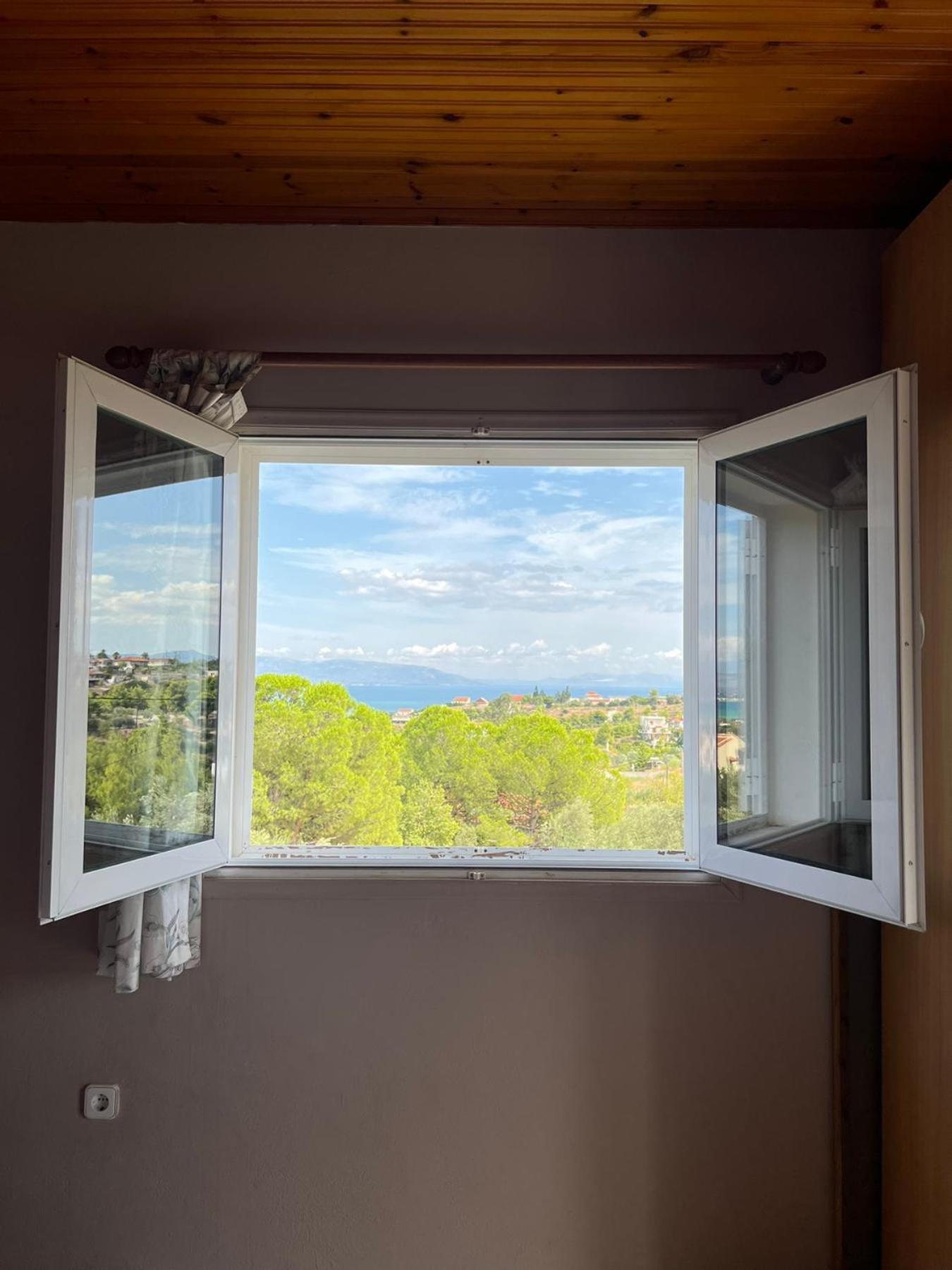 Xenia'S Seaview House Villa Paralia Avlidhos Bagian luar foto