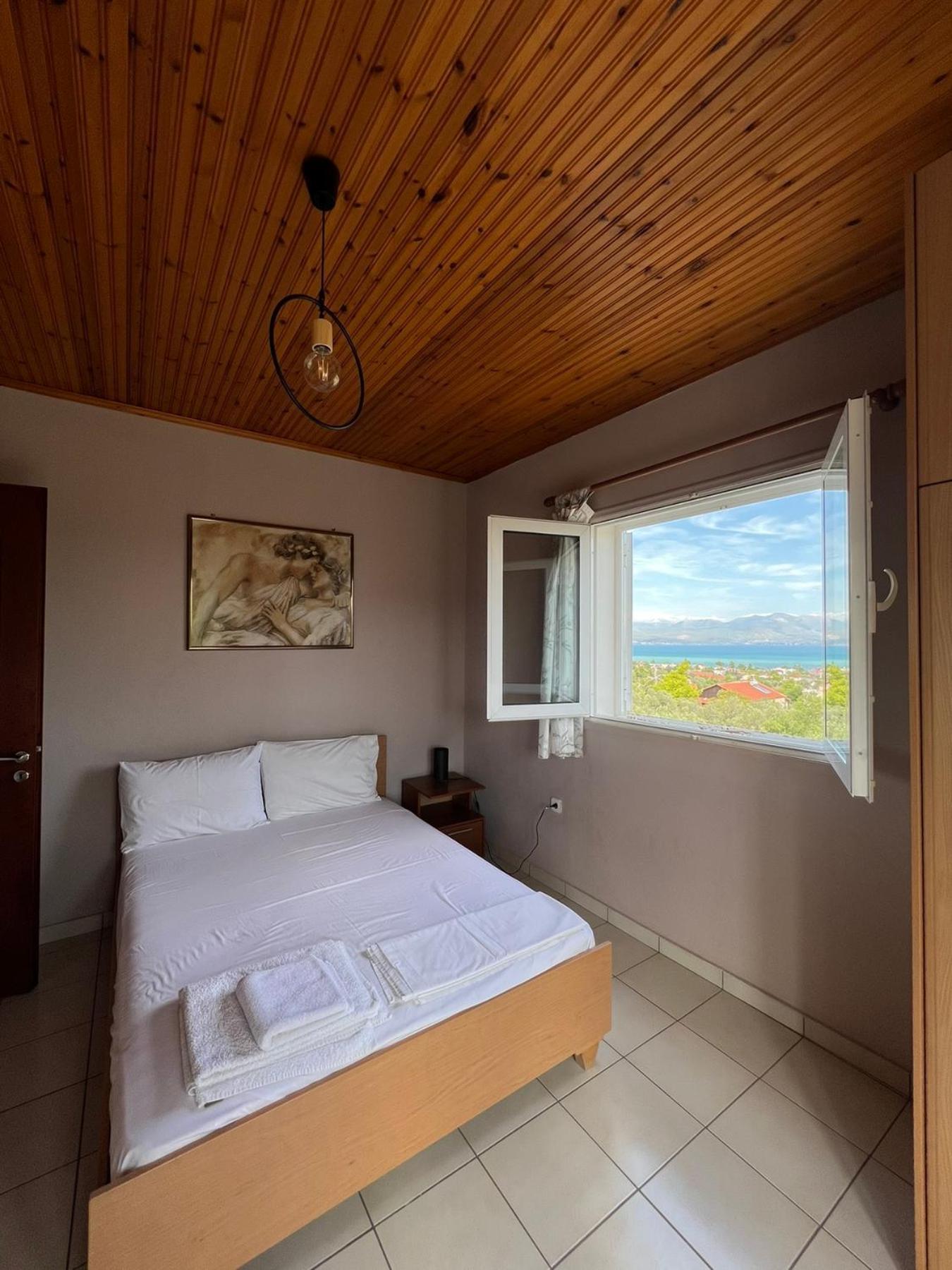 Xenia'S Seaview House Villa Paralia Avlidhos Bagian luar foto